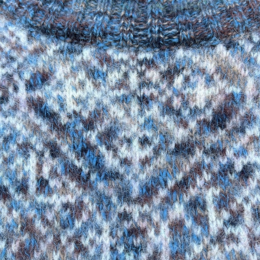 🏴󠁧󠁢󠁳󠁣󠁴󠁿 90s Colours by Alexander Julian Wool Sweater - Picture 4 of 5